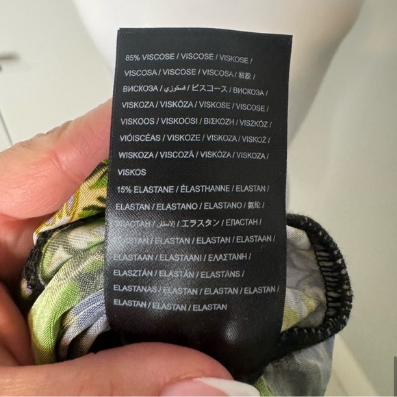 Farm Rio Capri Floral Print Turtleneck Top/ Size XS/S - Picture 11 of 13